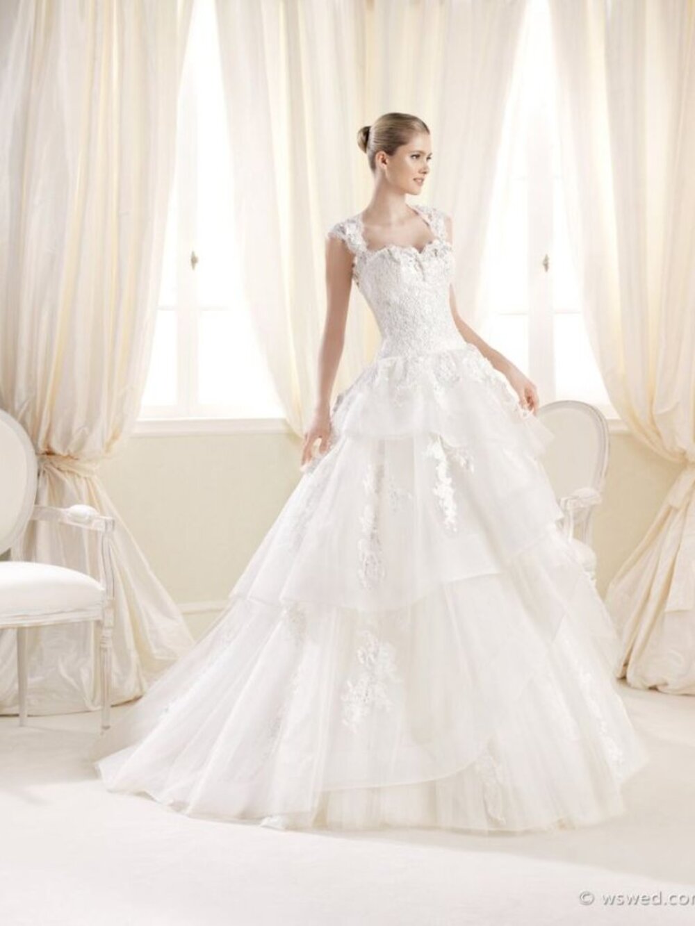 La Sposa by Pronovias Wedding Dress Indalvi